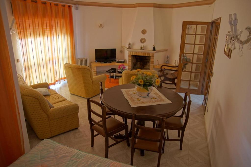 Apartamentos E Quartos Atalaia Sagres Zimmer foto