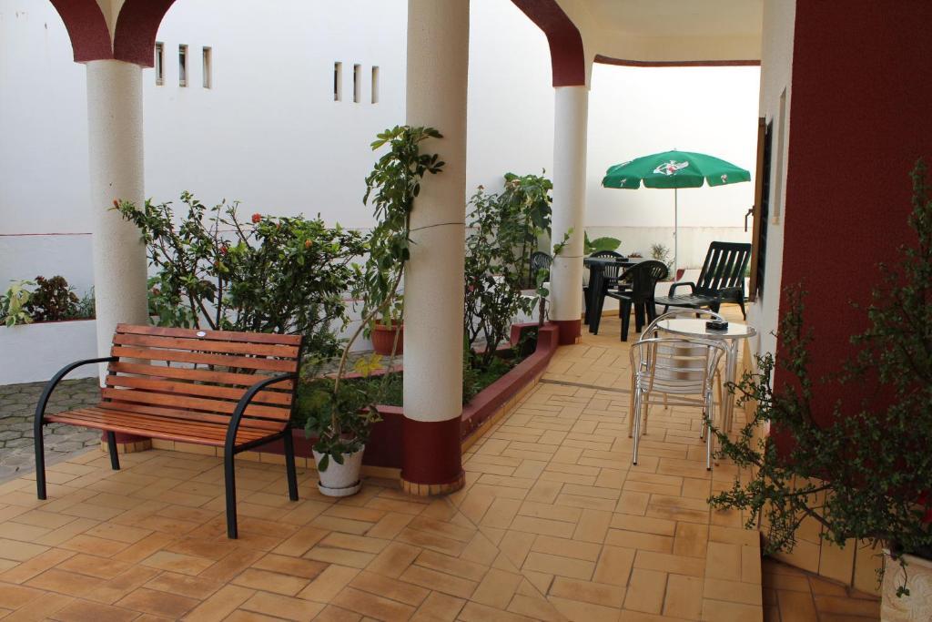 Apartamentos E Quartos Atalaia Sagres Zimmer foto