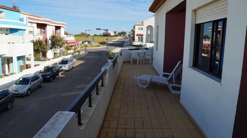 Apartamentos E Quartos Atalaia Sagres Exterior foto